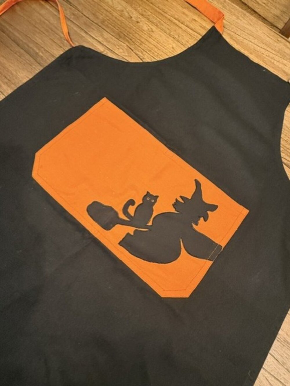 Halloween Witch & Black Cat Bib Apron - Picture 4 of 7